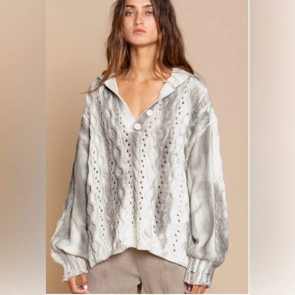 POL Women's Chunky Cable Knit Sweater - Cream and Gray BNWOT Medium Runs BIG! - Picture 4 of 13